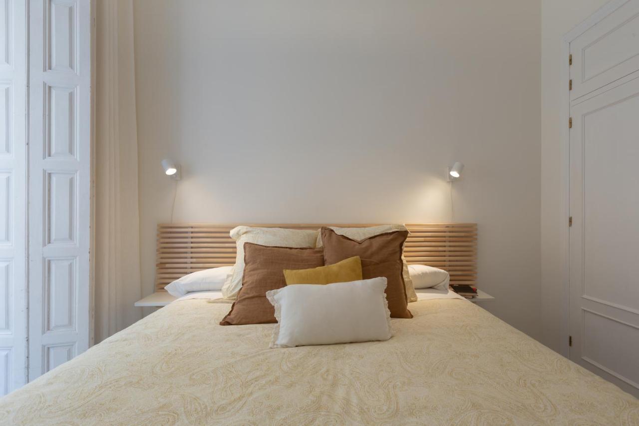 Puerta De Larios: Central Three-Bedroom Apartment With Balconies And Patio มาลากา ภายนอก รูปภาพ