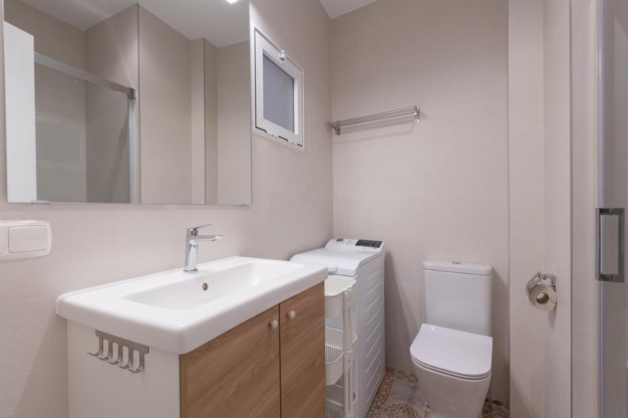 Puerta De Larios: Central Three-Bedroom Apartment With Balconies And Patio มาลากา ภายนอก รูปภาพ
