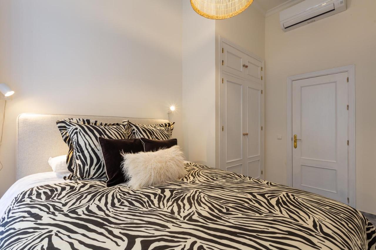 Puerta De Larios: Central Three-Bedroom Apartment With Balconies And Patio มาลากา ภายนอก รูปภาพ
