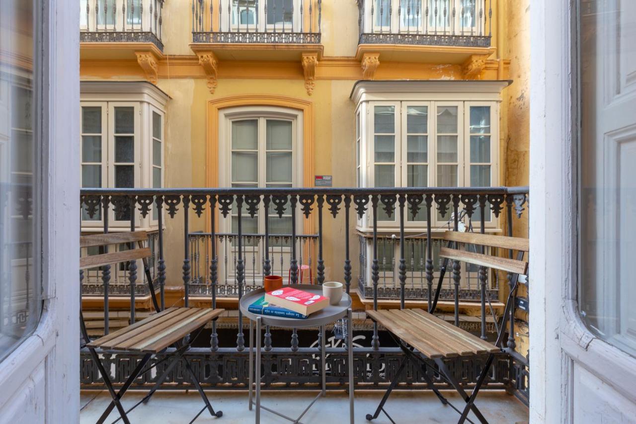 Puerta De Larios: Central Three-Bedroom Apartment With Balconies And Patio มาลากา ภายนอก รูปภาพ
