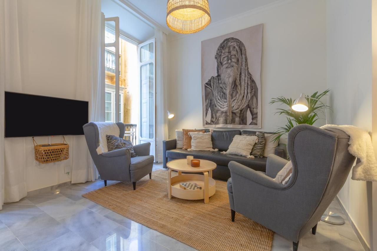 Puerta De Larios: Central Three-Bedroom Apartment With Balconies And Patio มาลากา ภายนอก รูปภาพ